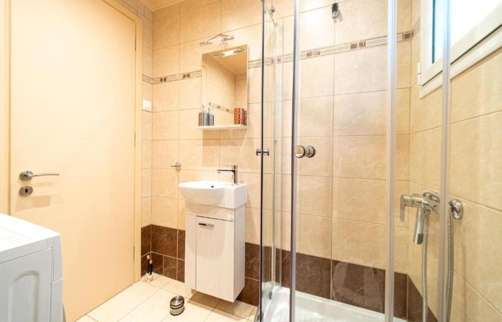 Faeax Guesthouse Λίνια Εξωτερικό φωτογραφία